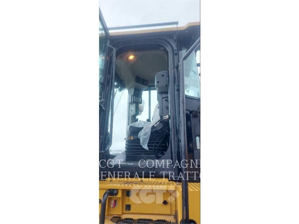CAT 966M Pyöräkuormaajat