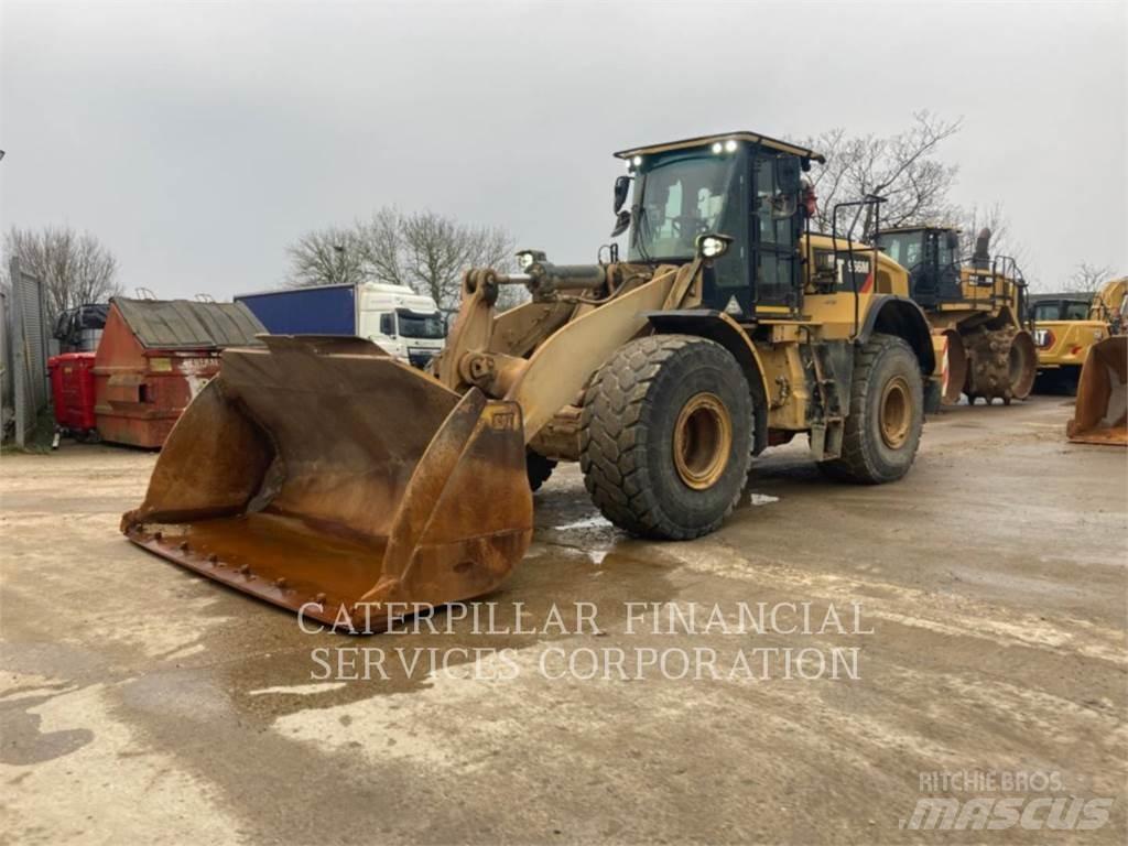 CAT 966M Pyöräkuormaajat