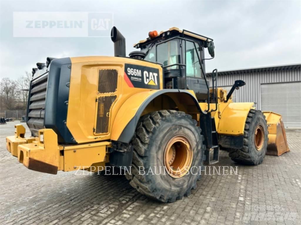 CAT 966M Pyöräkuormaajat