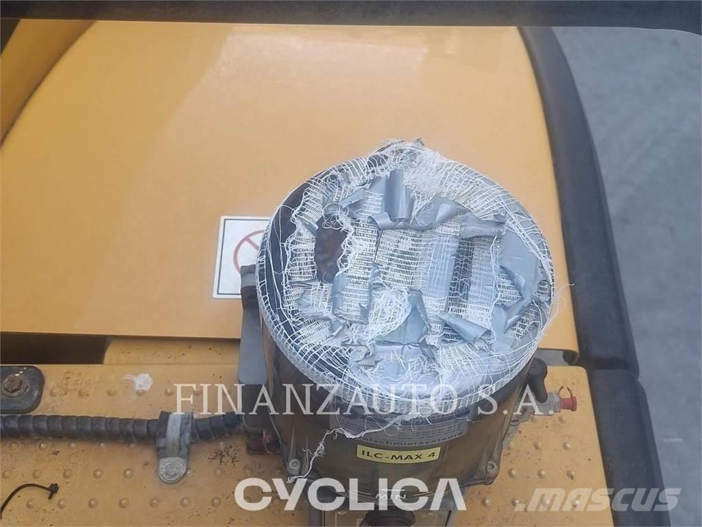 CAT 966M Pyöräkuormaajat