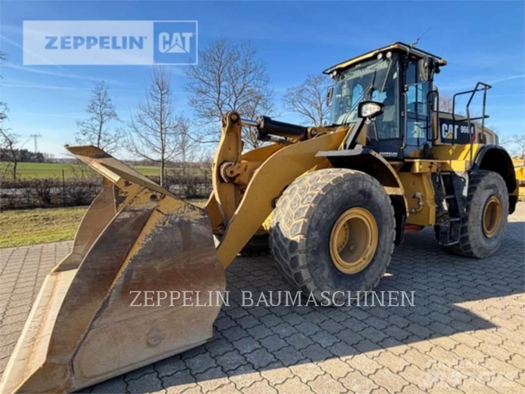 CAT 966M Pyöräkuormaajat