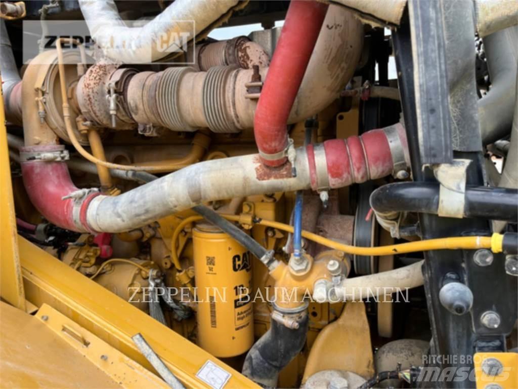 CAT 966M Pyöräkuormaajat