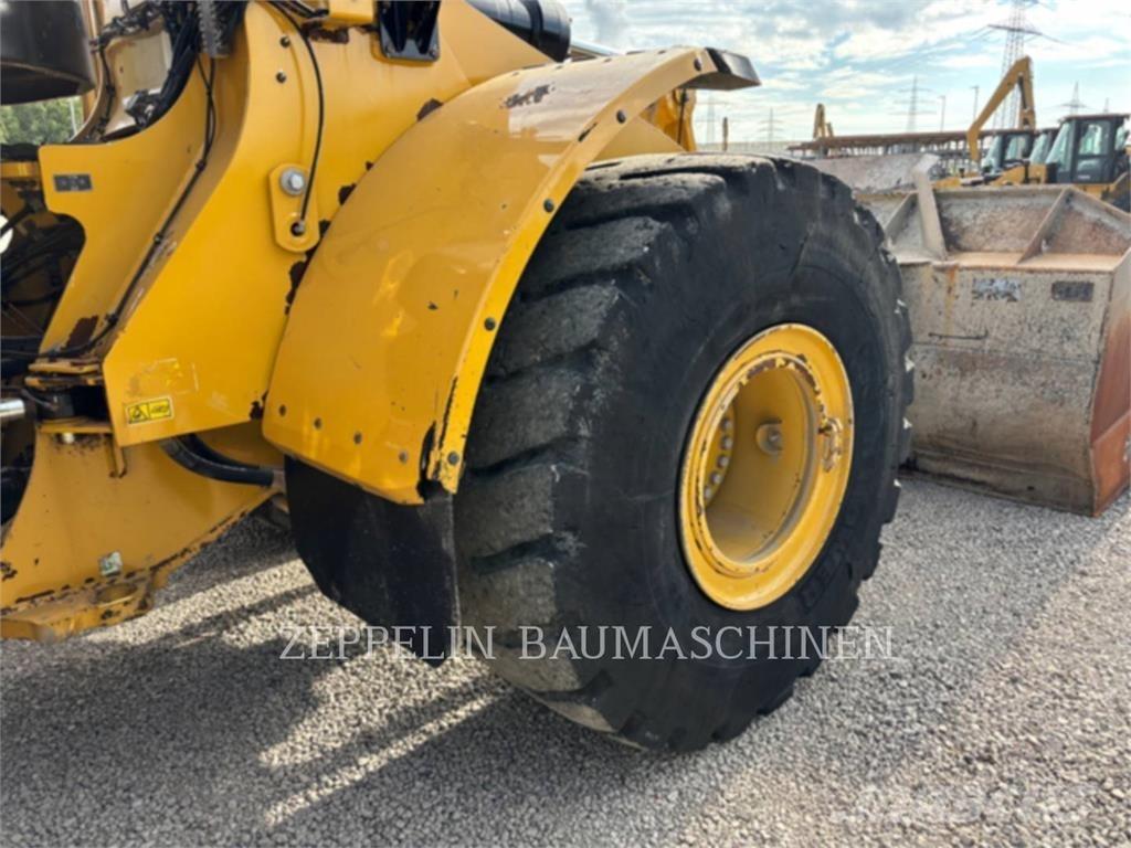 CAT 966M Wheel loaders