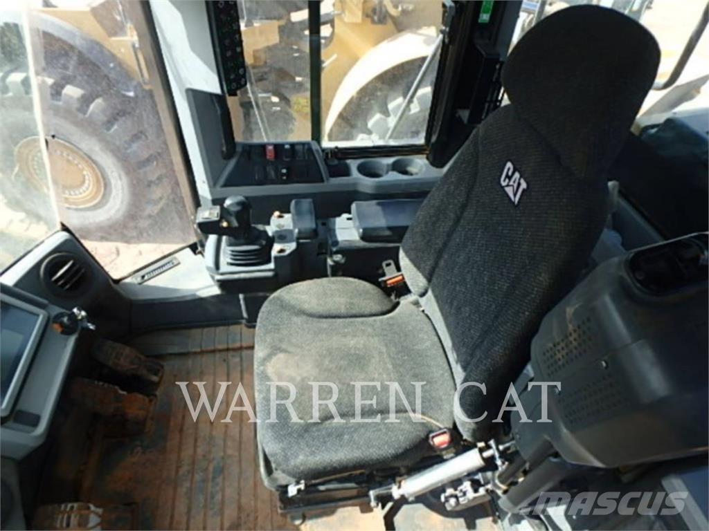 CAT 966M Pyöräkuormaajat