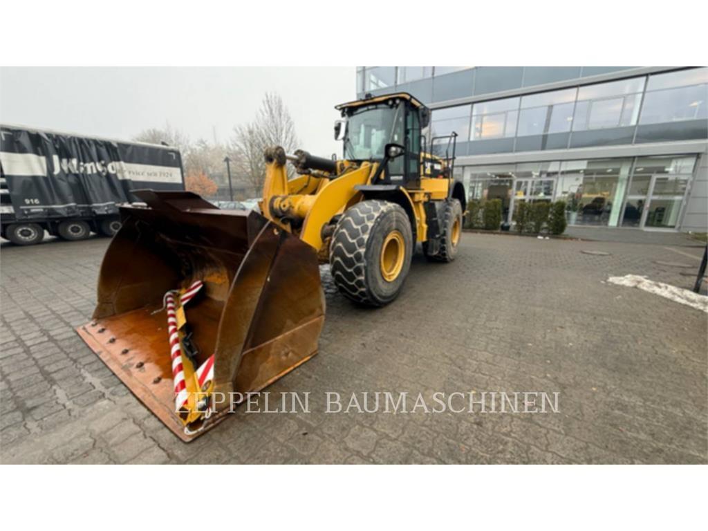 CAT 966M Pyöräkuormaajat