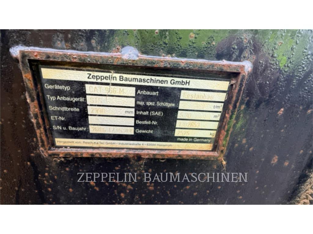 CAT 966M Pyöräkuormaajat