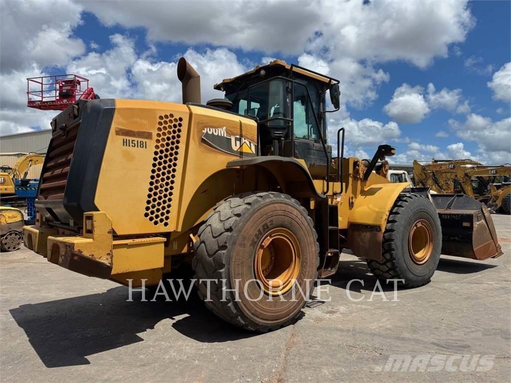 CAT 966M Pyöräkuormaajat