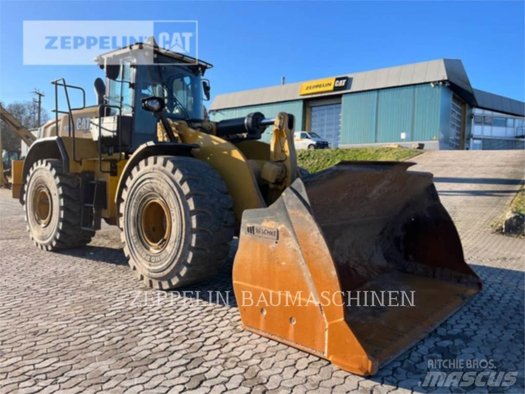 CAT 972 Pyöräkuormaajat