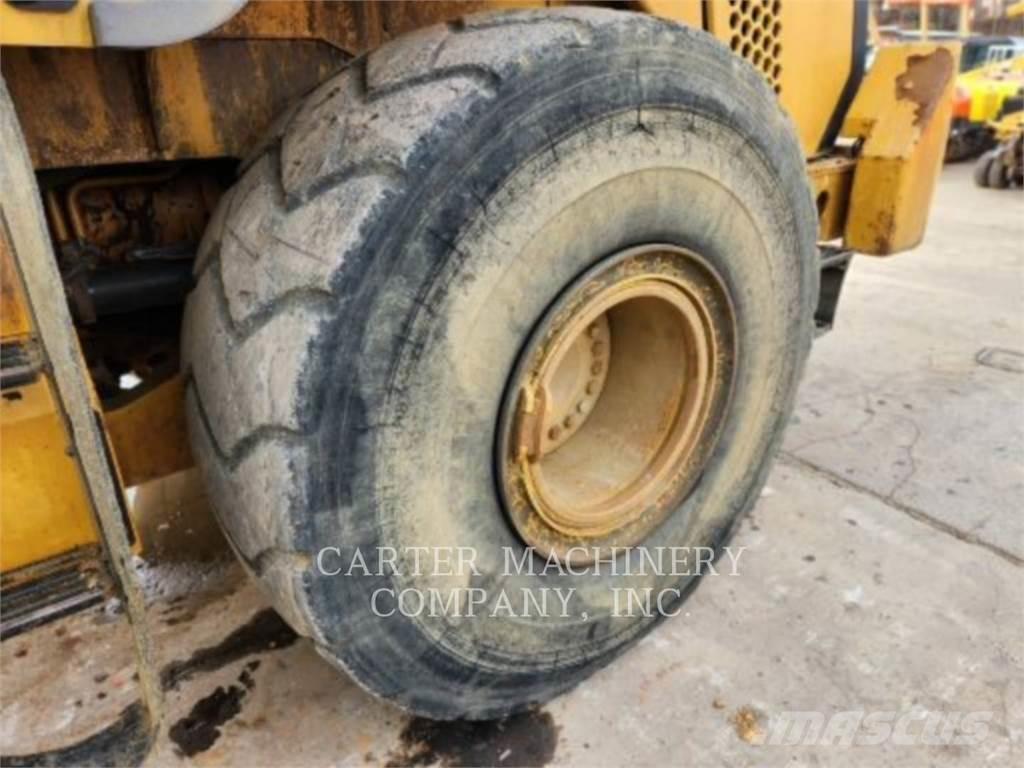 CAT 972K Pyöräkuormaajat