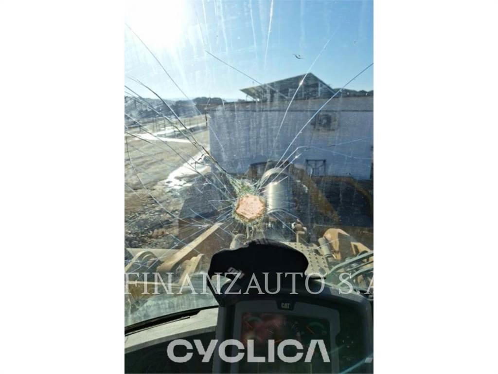 CAT 972K Pyöräkuormaajat