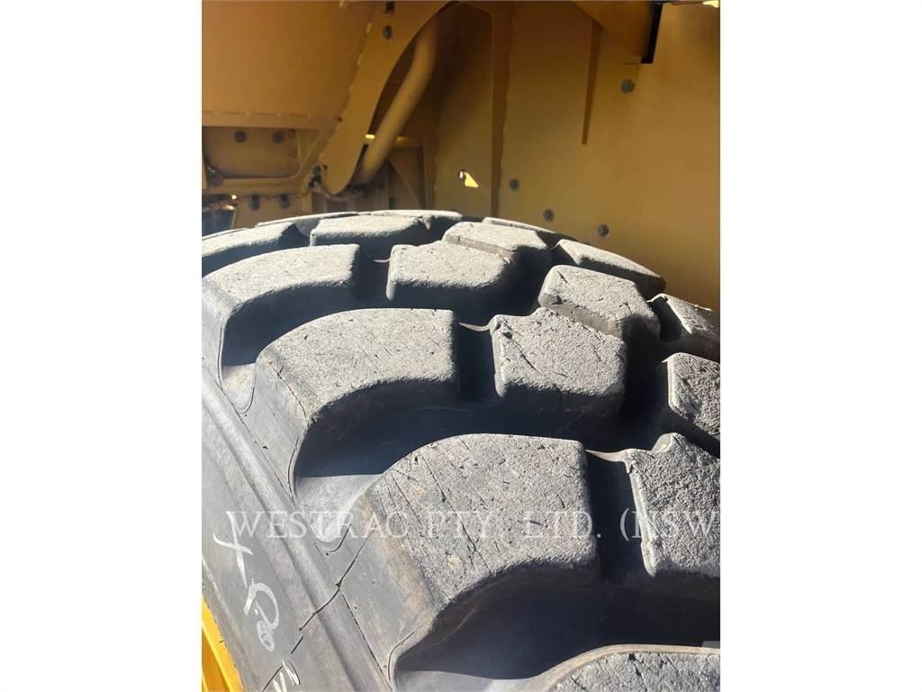 CAT 972M Pyöräkuormaajat