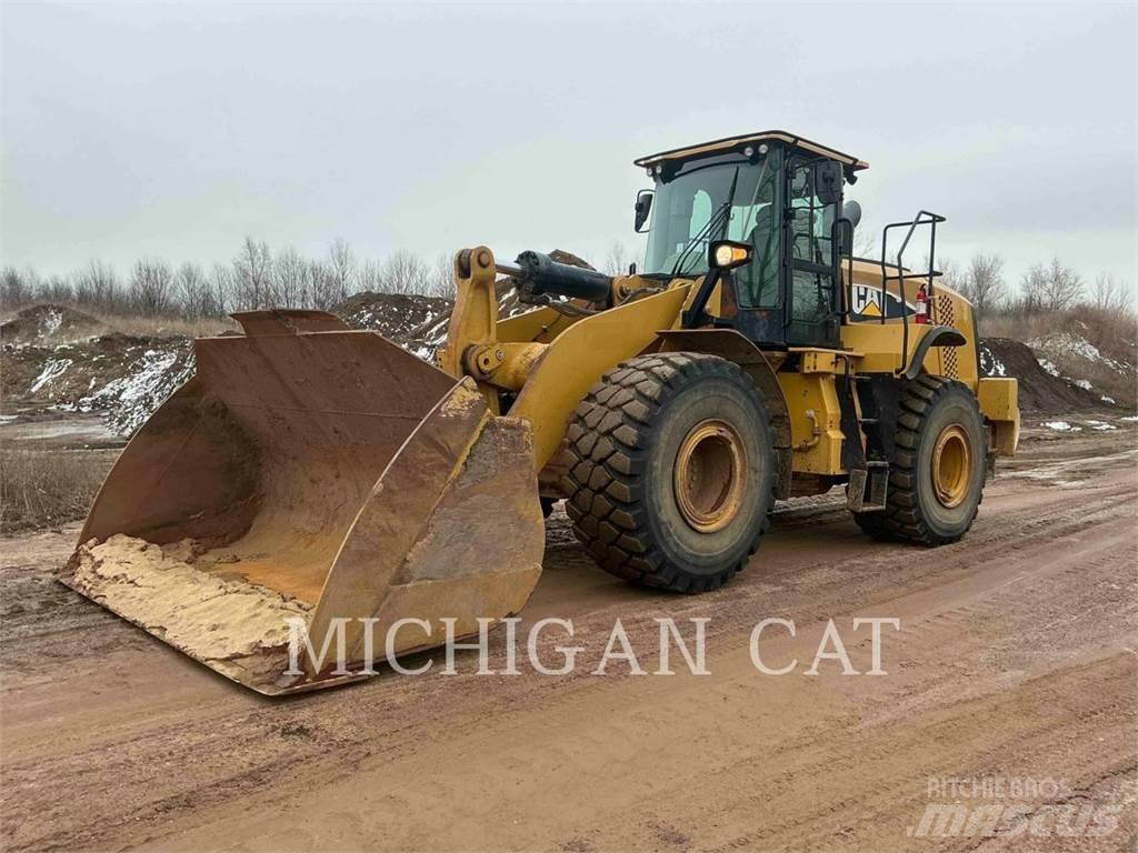 CAT 972M Pyöräkuormaajat