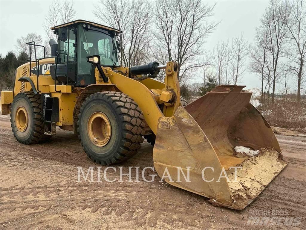 CAT 972M Pyöräkuormaajat