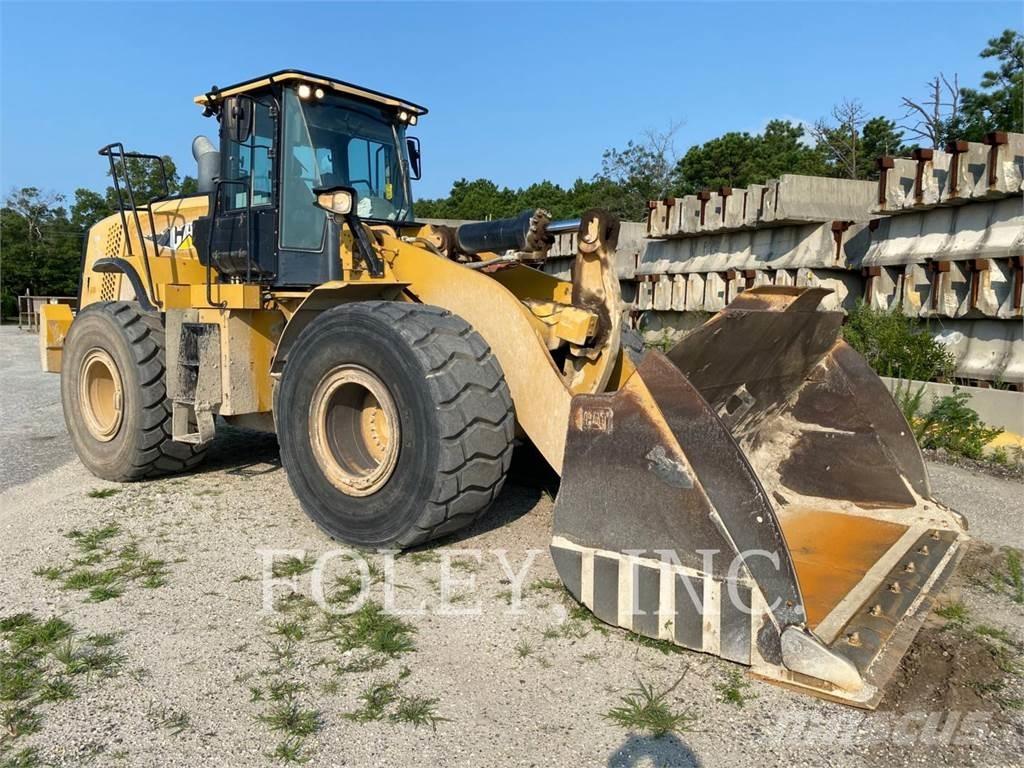 CAT 972M Pyöräkuormaajat