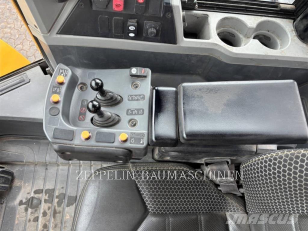 CAT 972M Pyöräkuormaajat