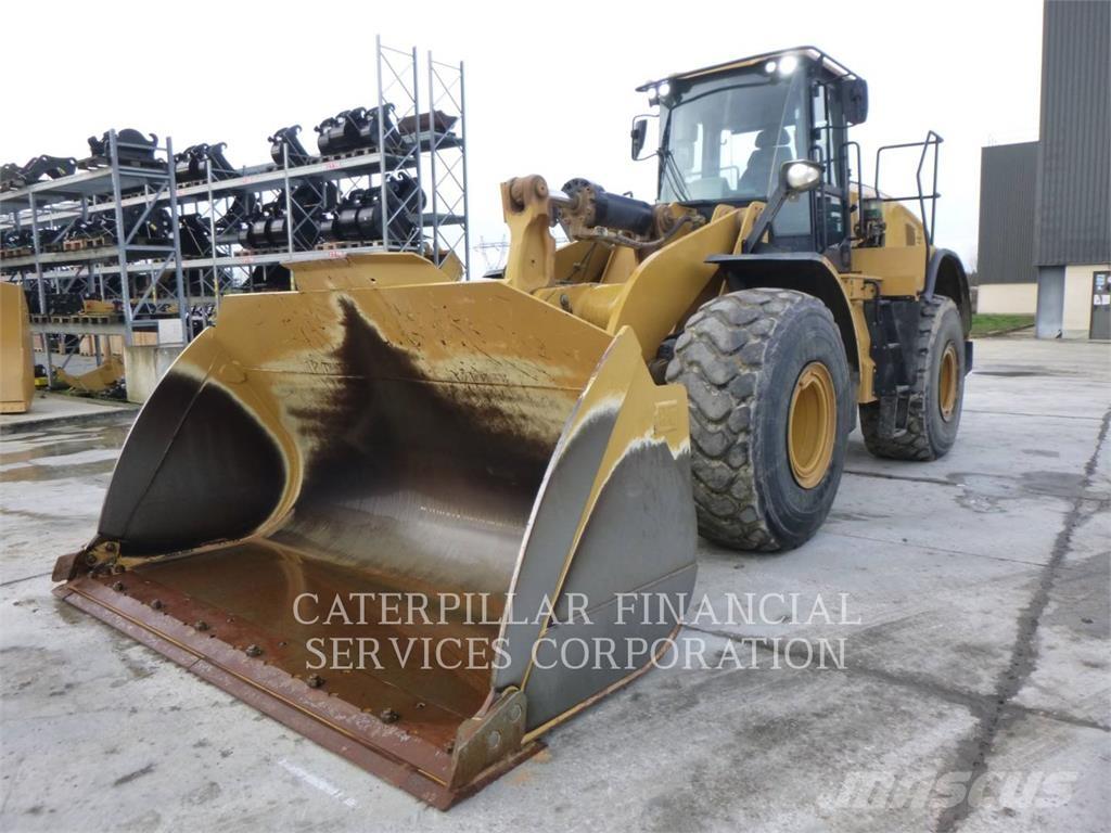 CAT 972M Pyöräkuormaajat