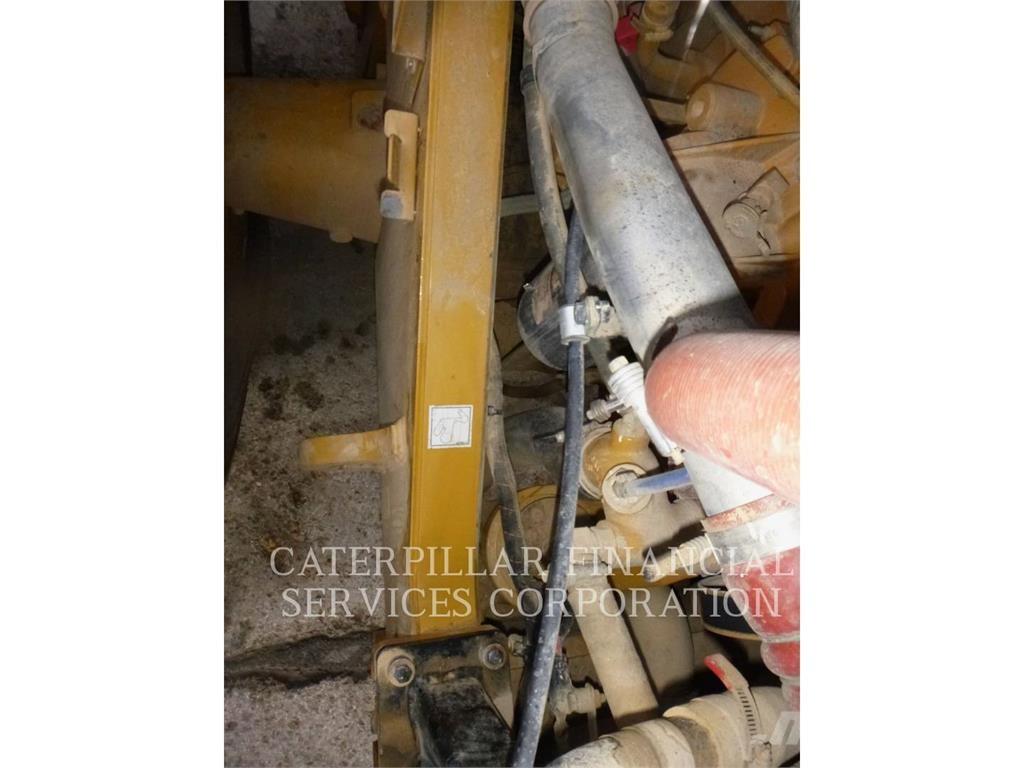 CAT 972M Pyöräkuormaajat