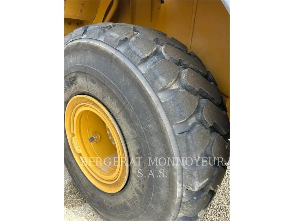 CAT 972M XE Pyöräkuormaajat