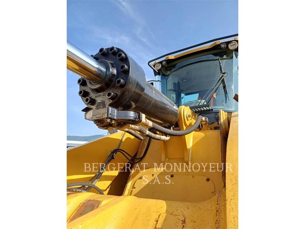 CAT 972M XE Pyöräkuormaajat