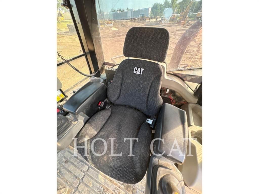 CAT 973K Telakuormaajat