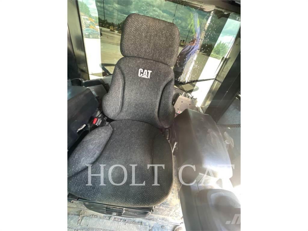 CAT 973K Telakuormaajat