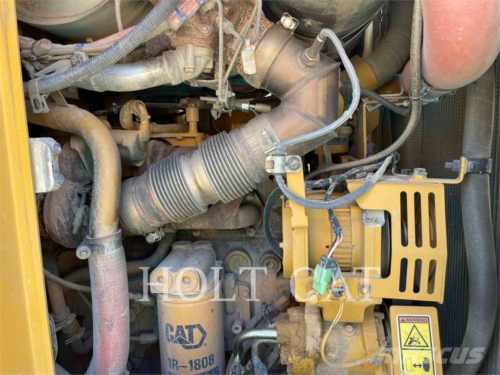 CAT 973K Telakuormaajat