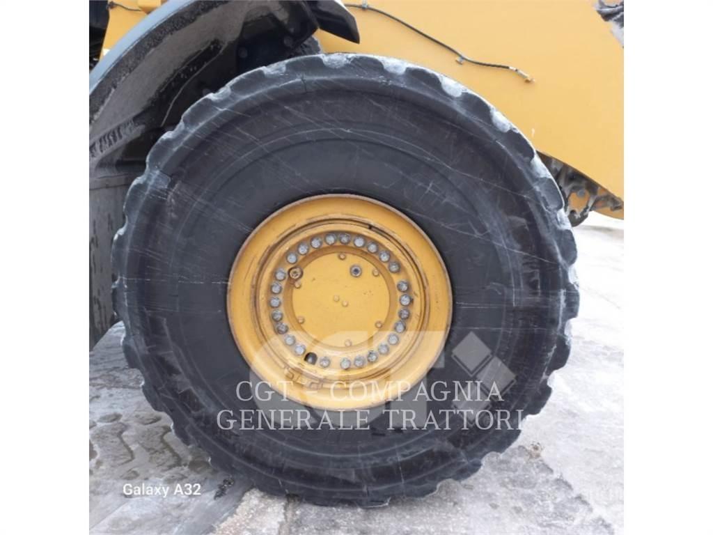 CAT 980M Pyöräkuormaajat