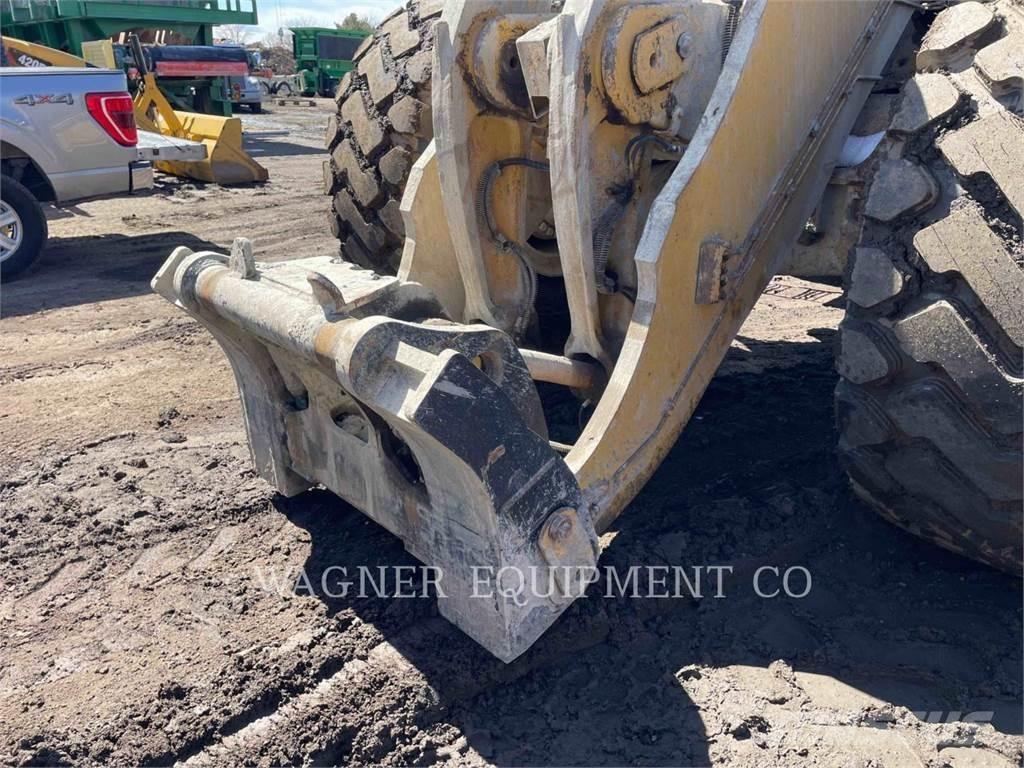 CAT 980M Pyöräkuormaajat