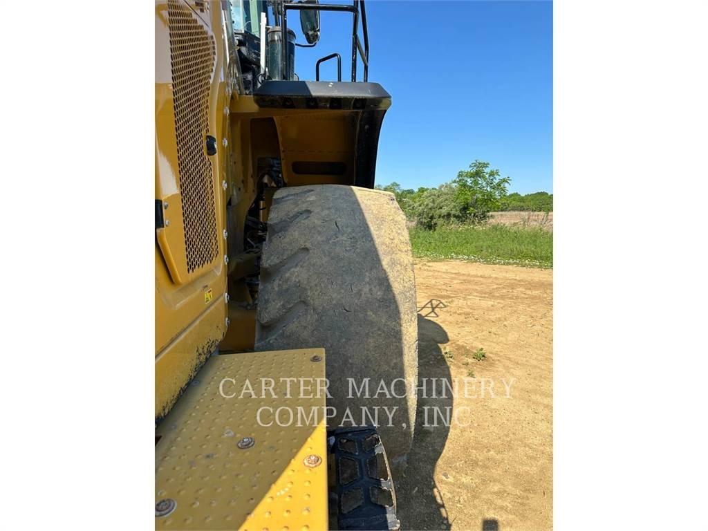 CAT 980M Pyöräkuormaajat