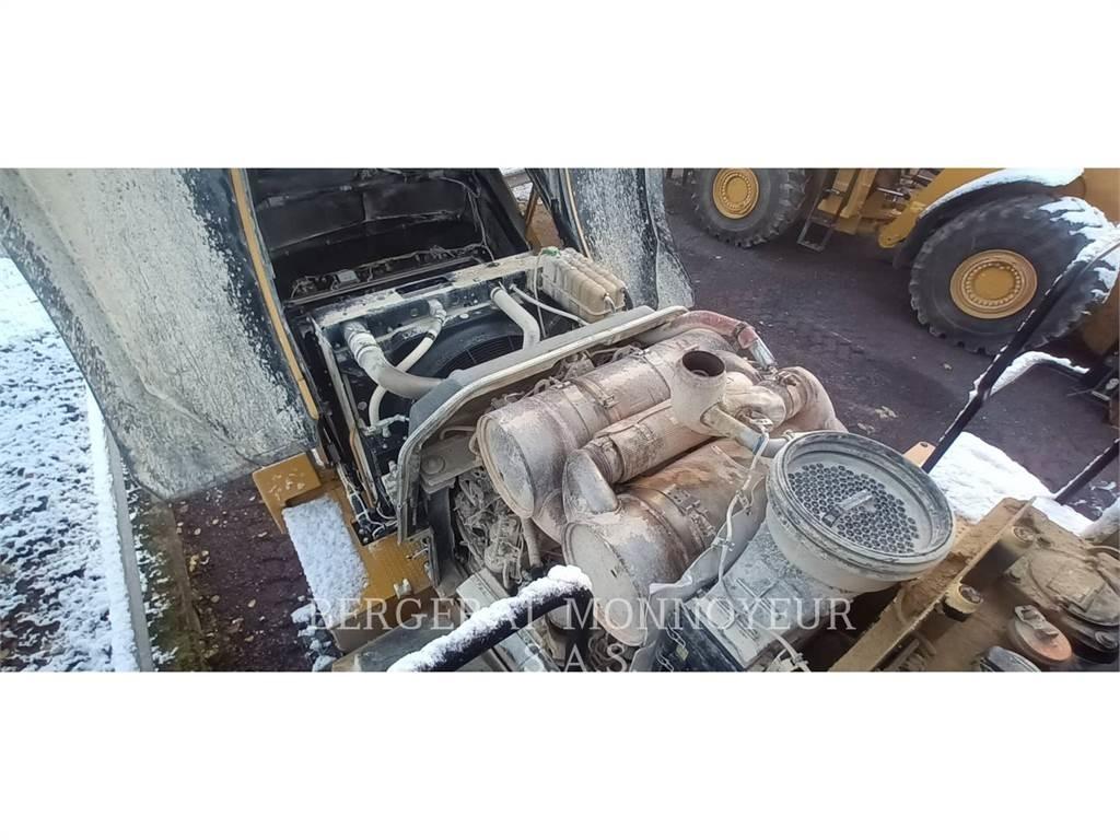 CAT 980M Pyöräkuormaajat