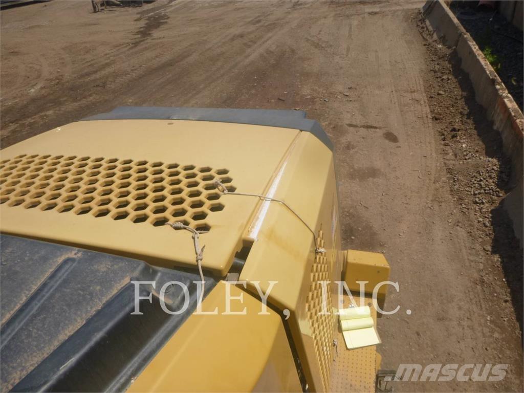 CAT 980M Pyöräkuormaajat