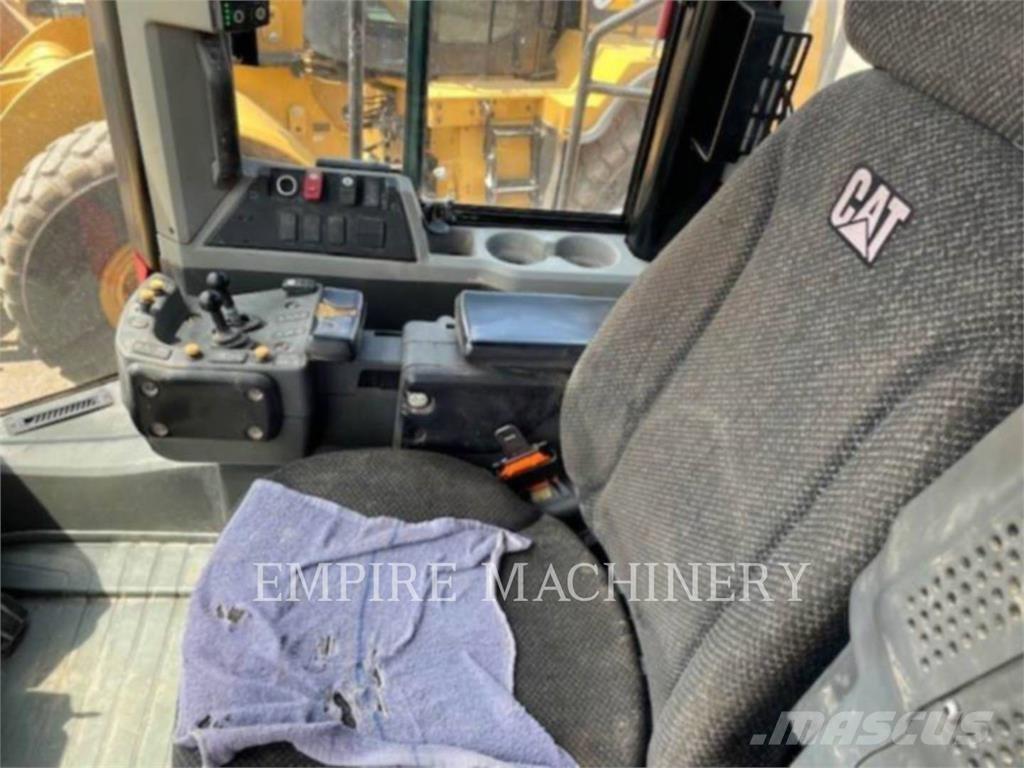 CAT 980M Pyöräkuormaajat