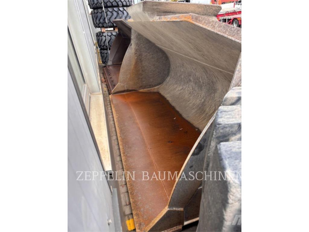 CAT 980M Pyöräkuormaajat