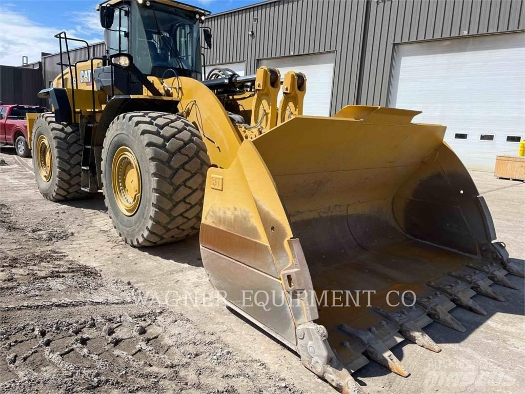 CAT 982 Pyöräkuormaajat