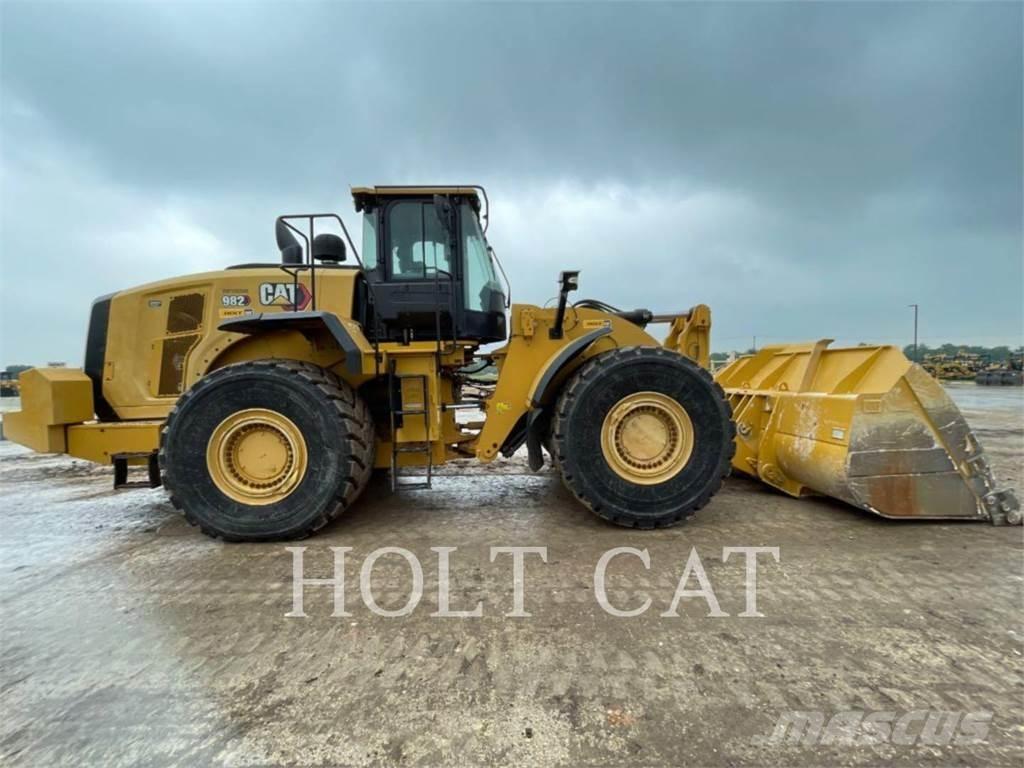 CAT 982 Pyöräkuormaajat
