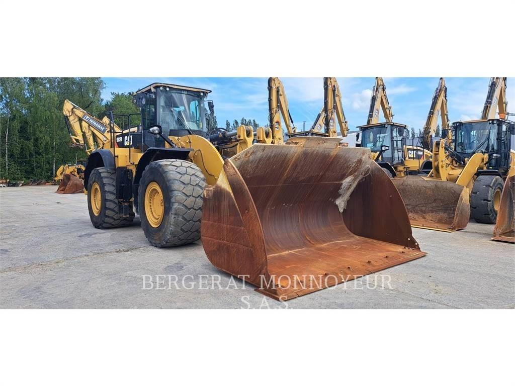 CAT 982M Pyöräkuormaajat