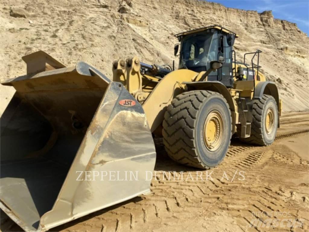 CAT 982M Pyöräkuormaajat