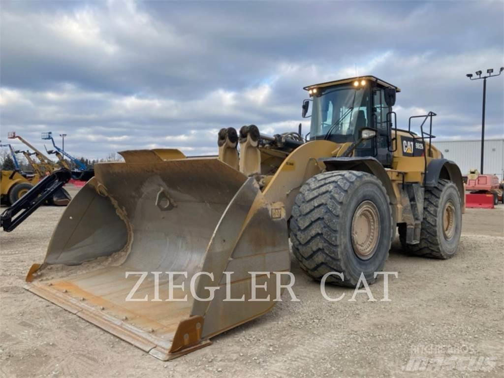 CAT 982M Pyöräkuormaajat