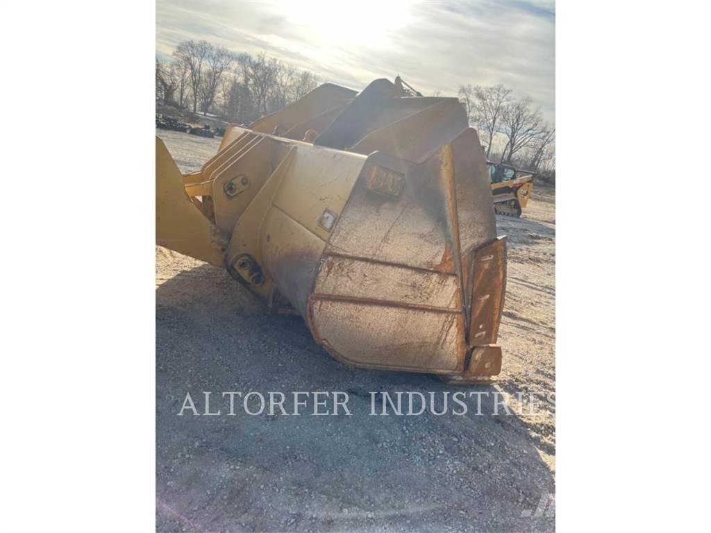 CAT 982M Pyöräkuormaajat