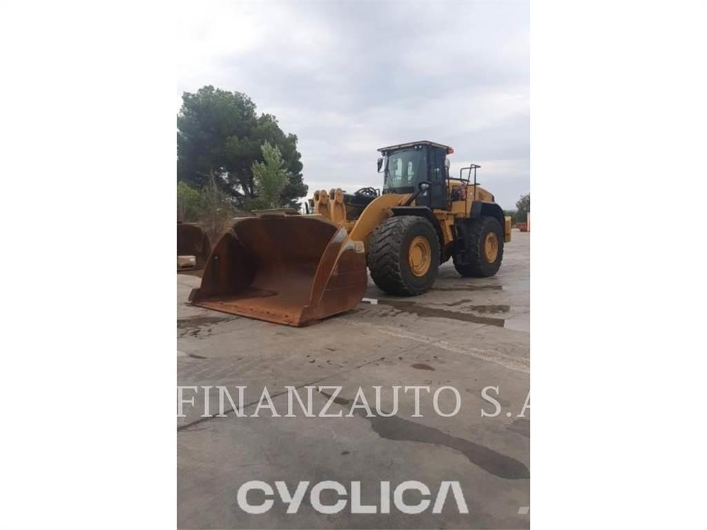 CAT 982M Pyöräkuormaajat