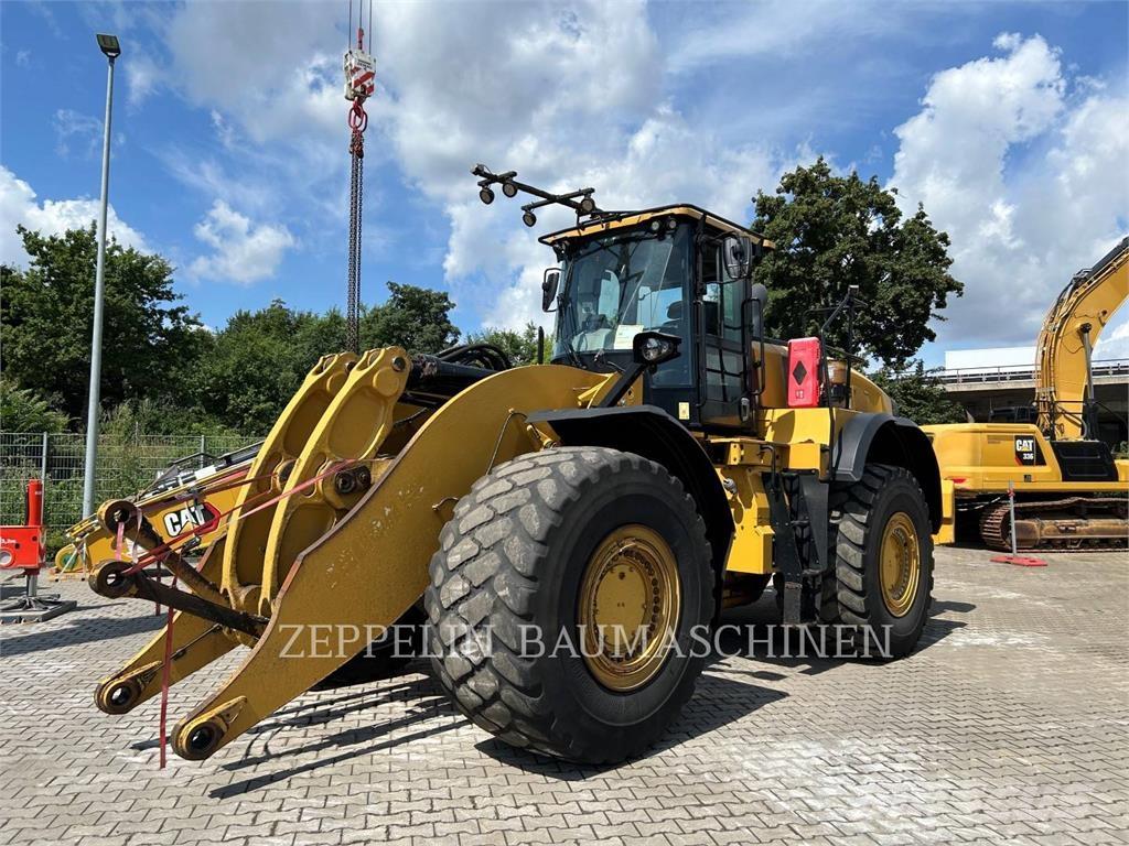 CAT 982M Pyöräkuormaajat