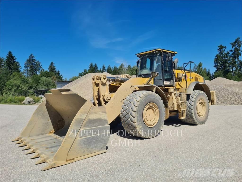 CAT 982M Pyöräkuormaajat
