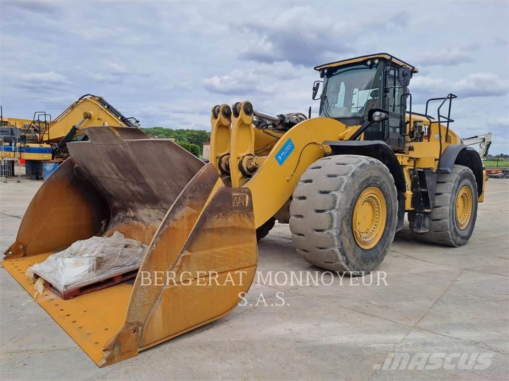 CAT 982M Pyöräkuormaajat