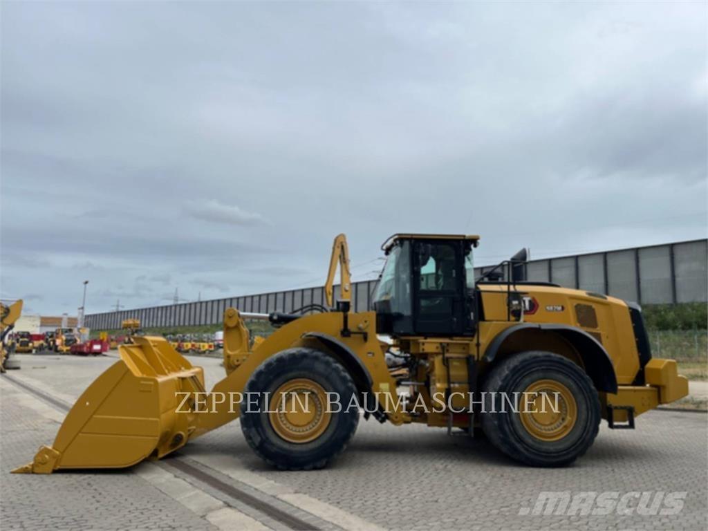 CAT 982M Pyöräkuormaajat