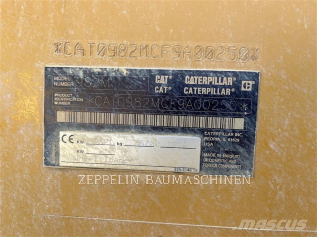 CAT 982M Pyöräkuormaajat
