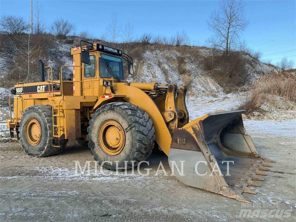CAT 988F Pyöräkuormaajat