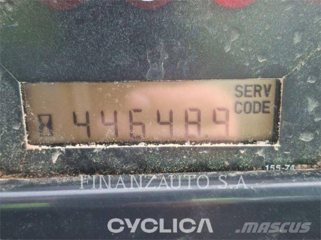 CAT 988G Pyöräkuormaajat