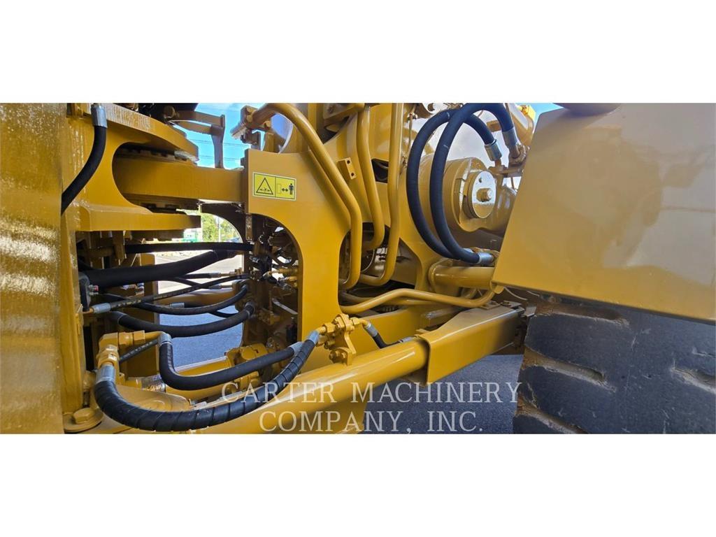 CAT 988H RBLD Pyöräkuormaajat