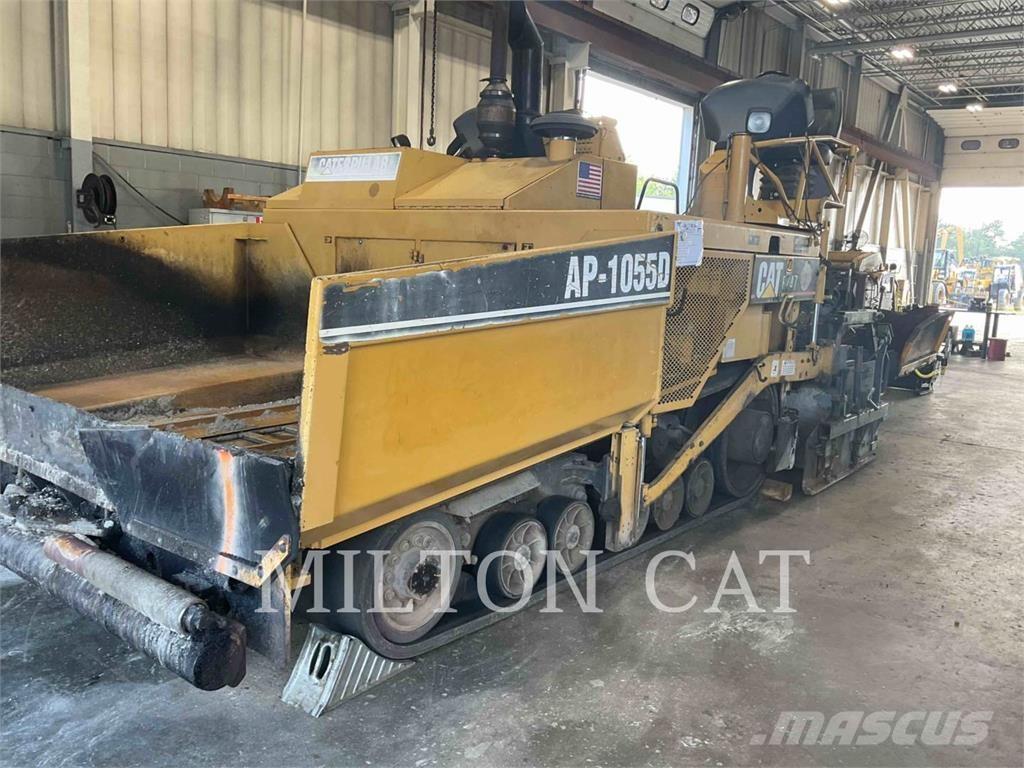 CAT AP-1055D Asfalttikoneet