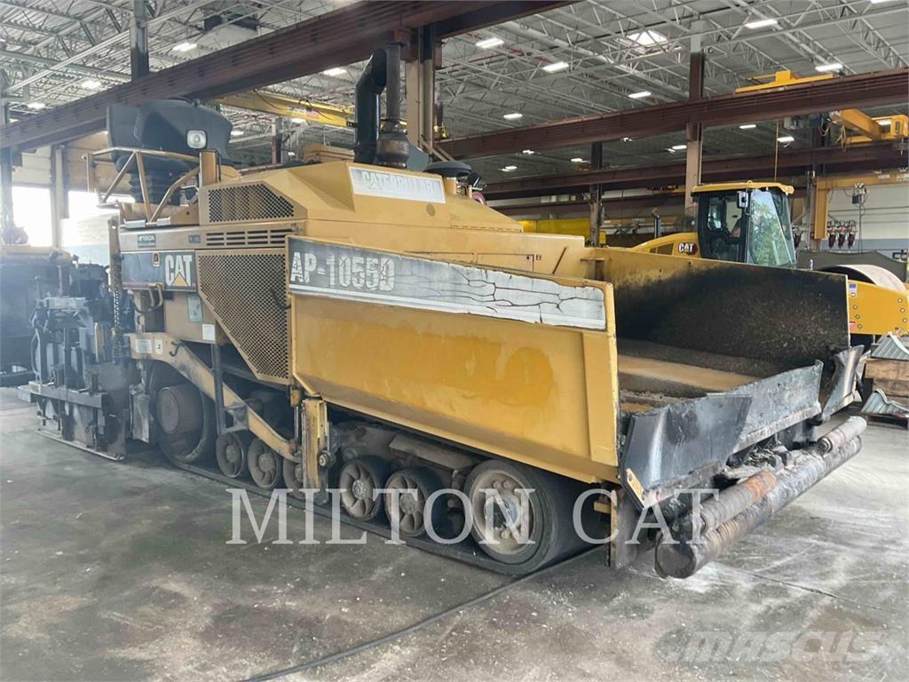 CAT AP-1055D Asfalttikoneet